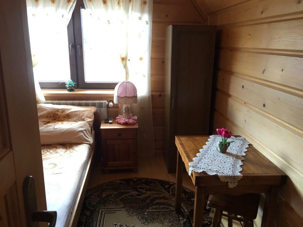 Pokoje U Eli Appartamento Brzegi  Esterno foto
